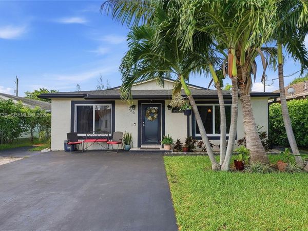 266 SW 7th Ct , Deerfield Beach, FL 33441