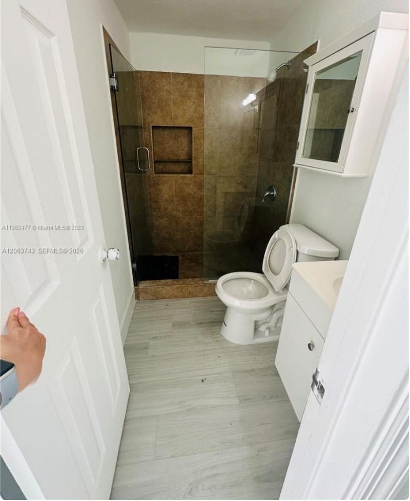 2215 NW 33rd St, Miami, FL 33142 Photo