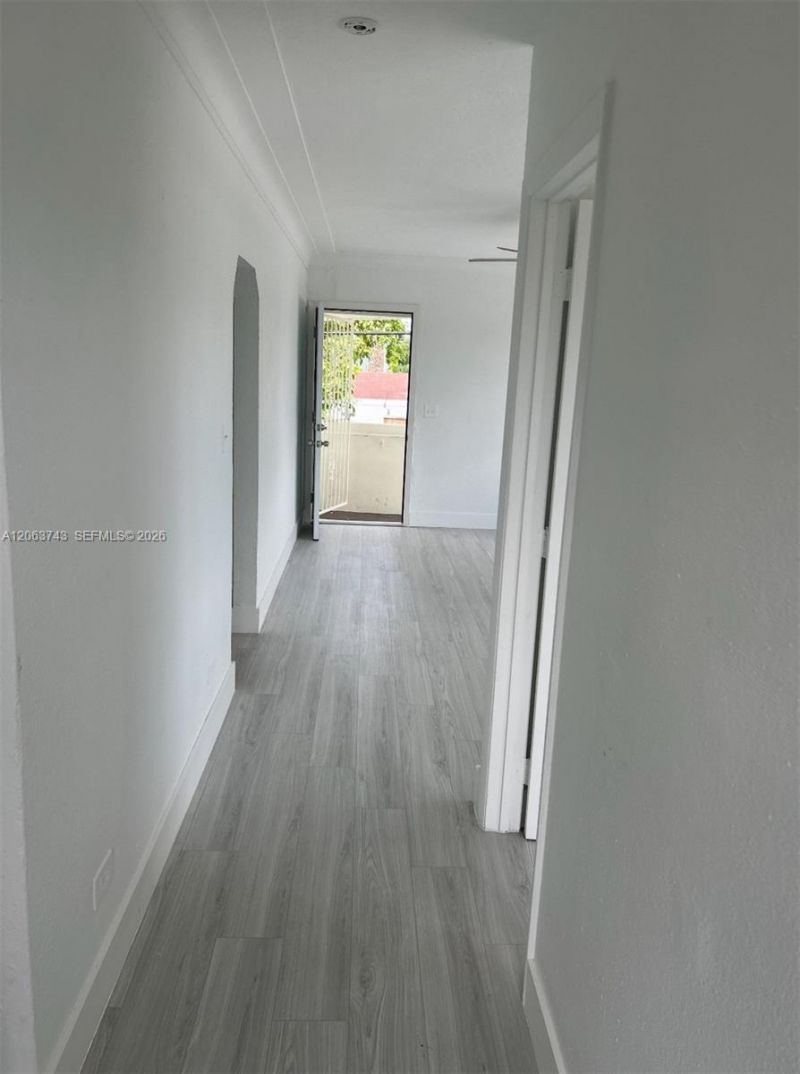 2215 NW 33rd St, Miami, FL 33142 Photo
