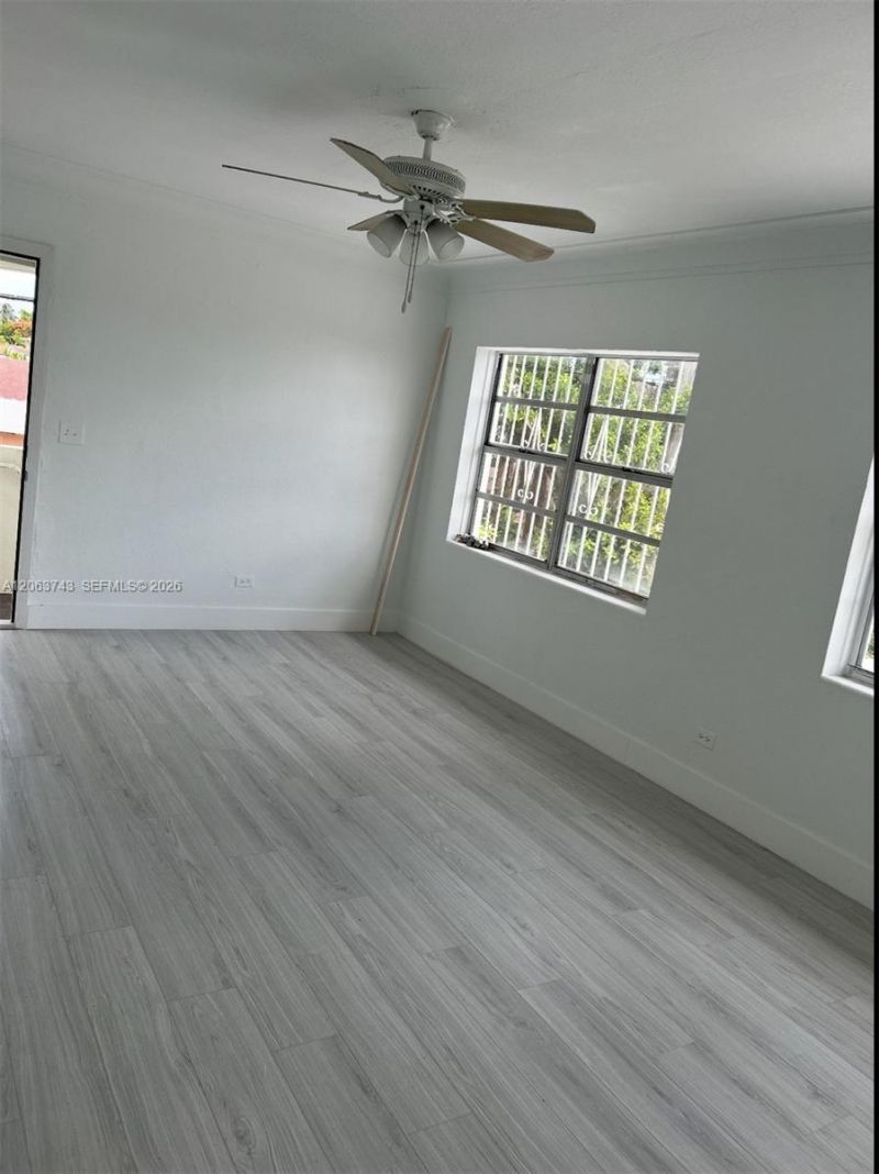 2215 NW 33rd St, Miami, FL 33142 Photo