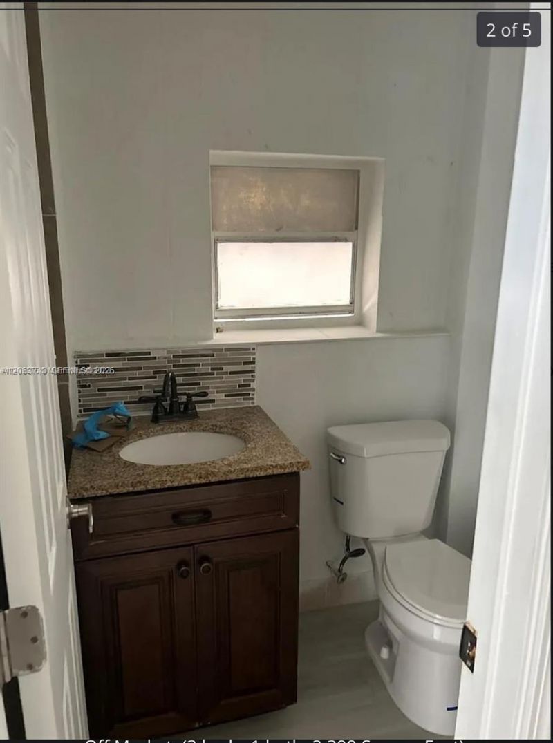 2215 NW 33rd St, Miami, FL 33142 Photo
