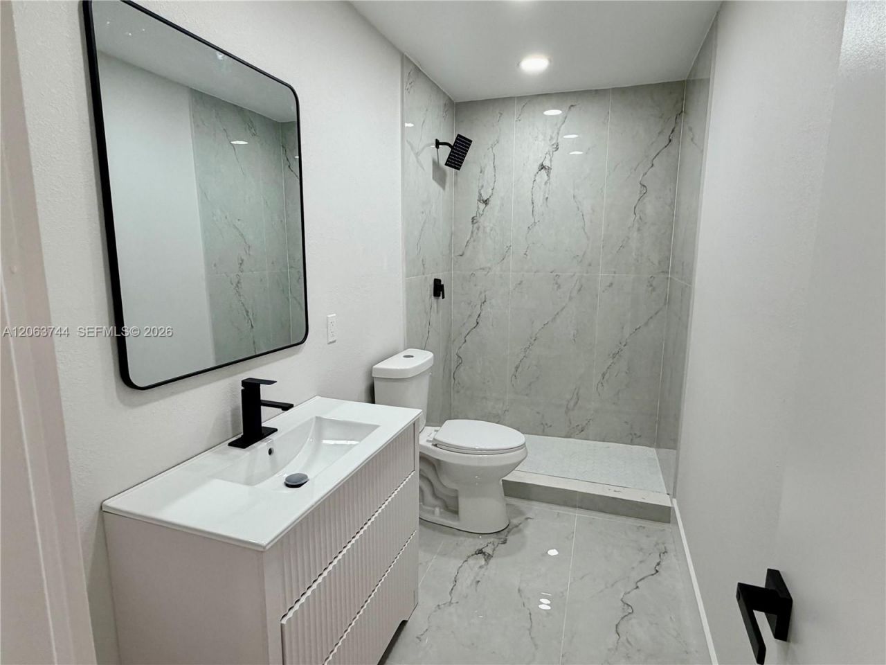 2310 NW 208th St, Miami Gardens, FL 33056 Photo