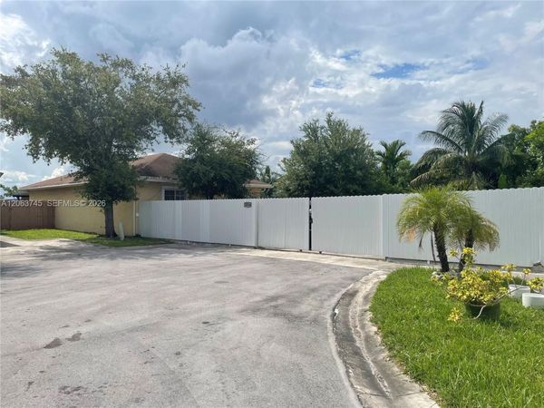 20764 NW 31st Ave, Miami Gardens, FL 33056