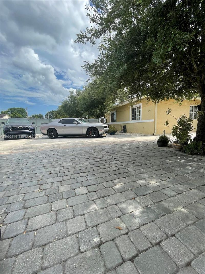 20764 NW 31st Ave, Miami Gardens, FL 33056 Photo