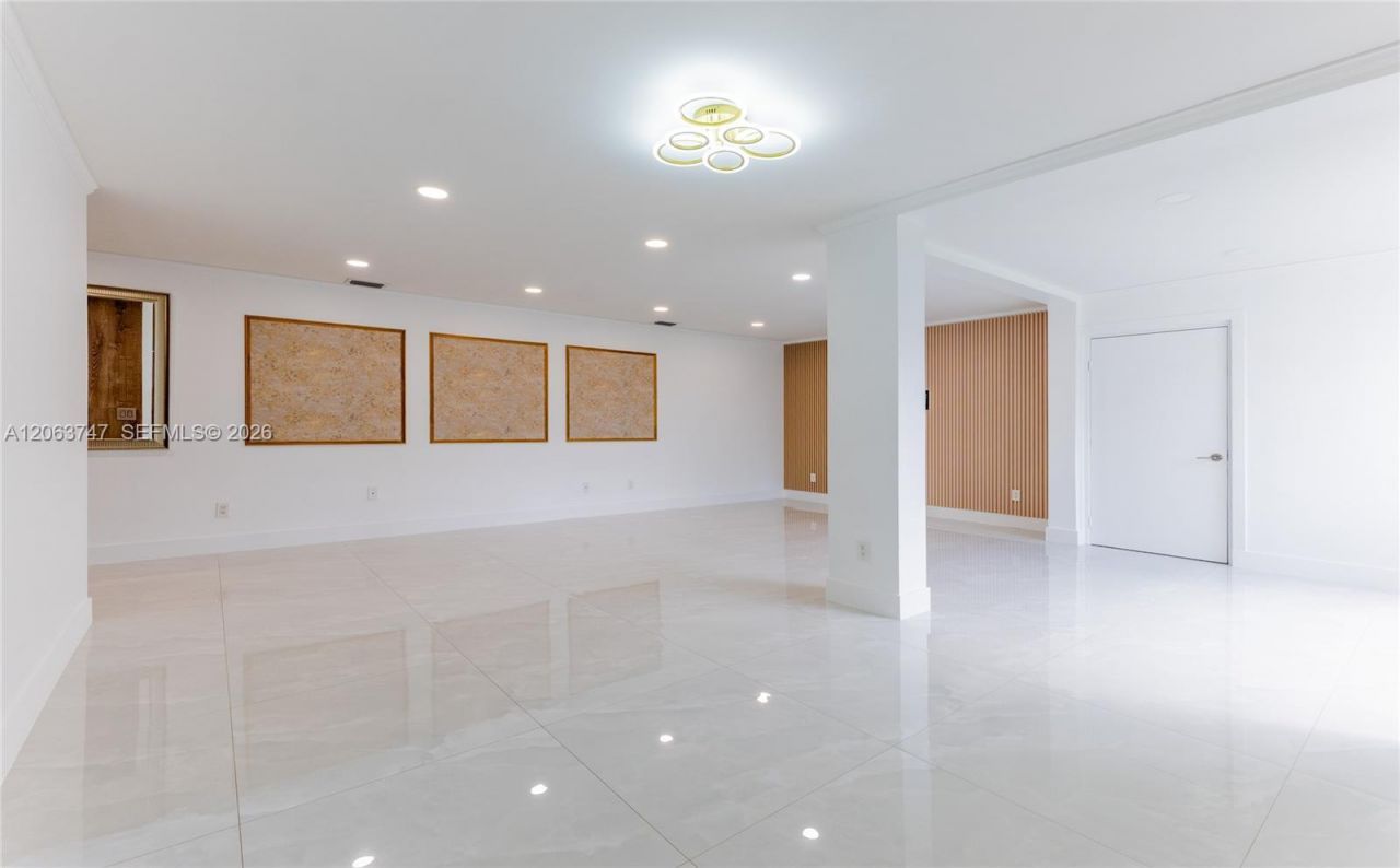 3571 Magellan Cir, Unit 343-4, Aventura, FL 33180 Photo