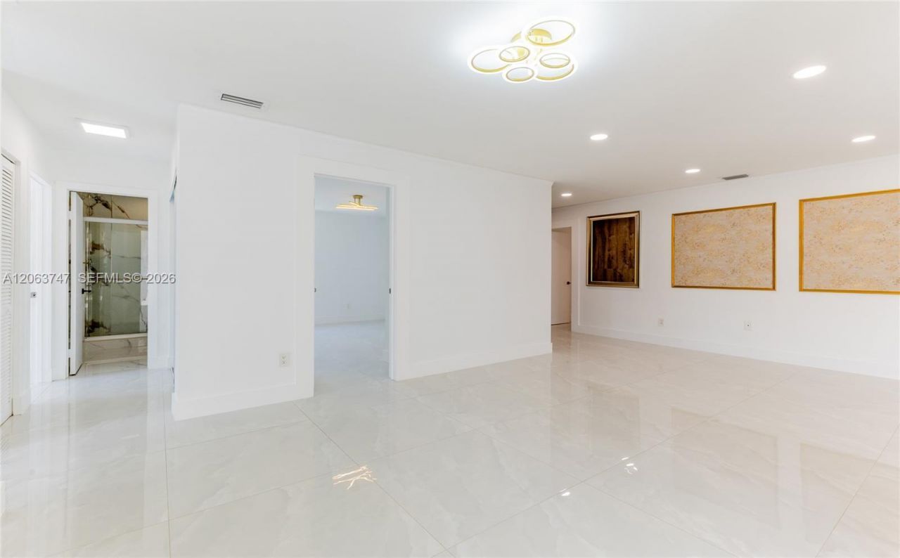 3571 Magellan Cir, Unit 343-4, Aventura, FL 33180 Photo