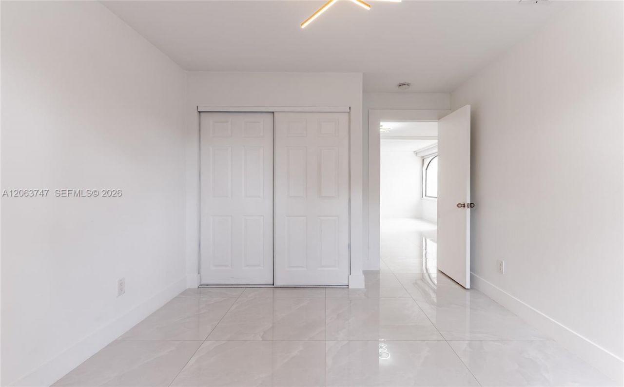 3571 Magellan Cir, Unit 343-4, Aventura, FL 33180 Photo