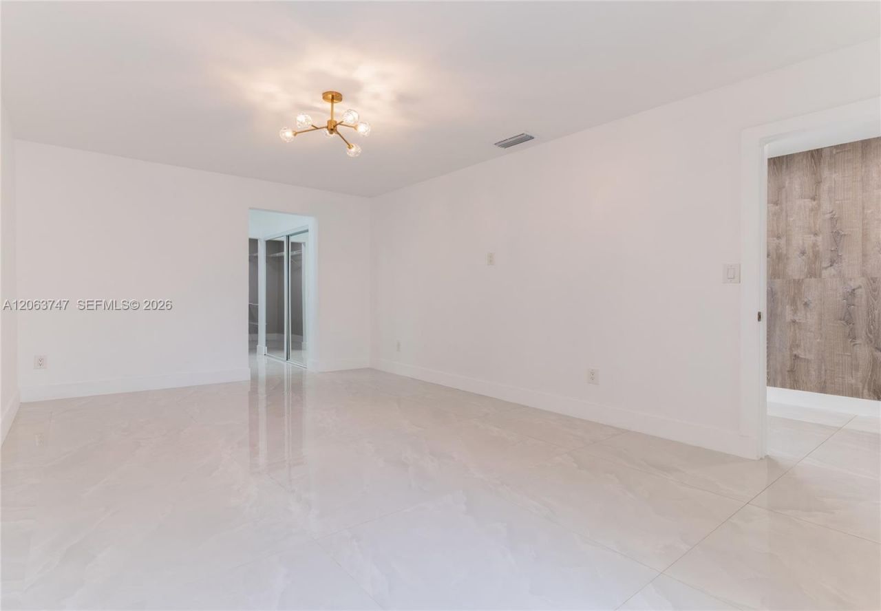 3571 Magellan Cir, Unit 343-4, Aventura, FL 33180 Photo