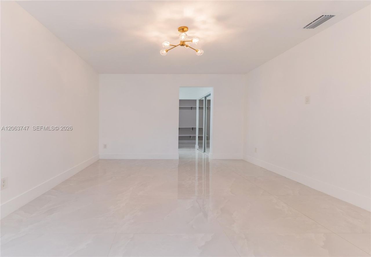 3571 Magellan Cir, Unit 343-4, Aventura, FL 33180 Photo