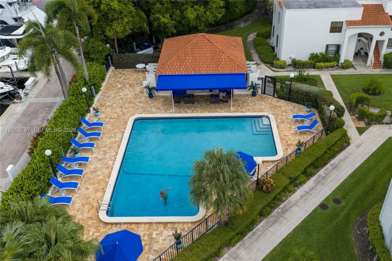 3571 Magellan Cir, Unit 343-4, Aventura, FL 33180 Photo