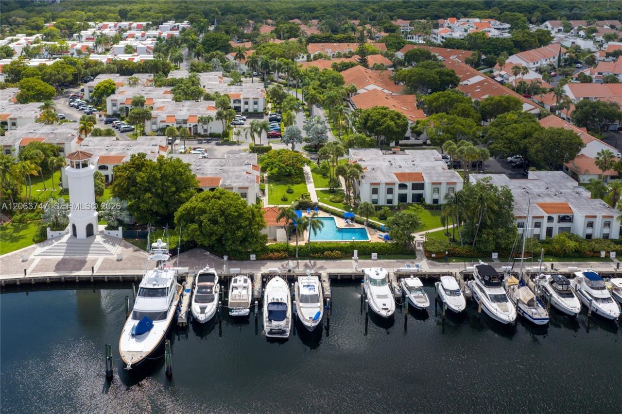 3571 Magellan Cir, Unit 343-4, Aventura, FL 33180 Photo