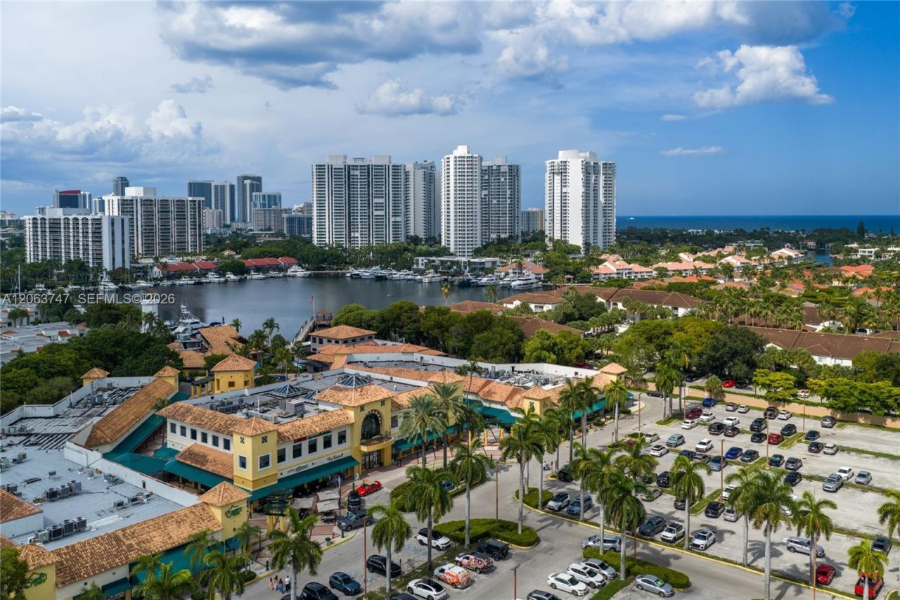 3571 Magellan Cir, Unit 343-4, Aventura, FL 33180 Photo