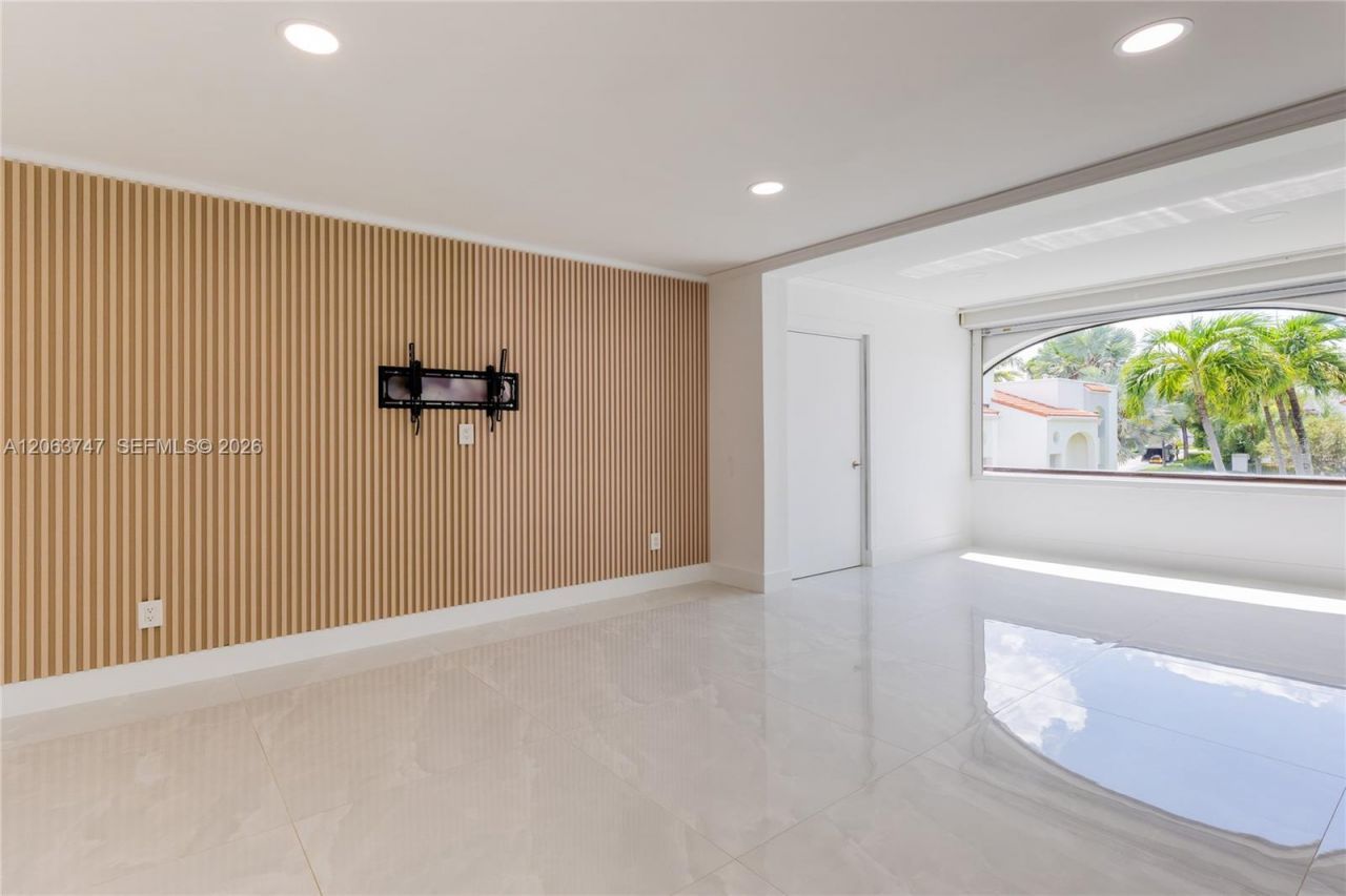 3571 Magellan Cir, Unit 343-4, Aventura, FL 33180 Photo