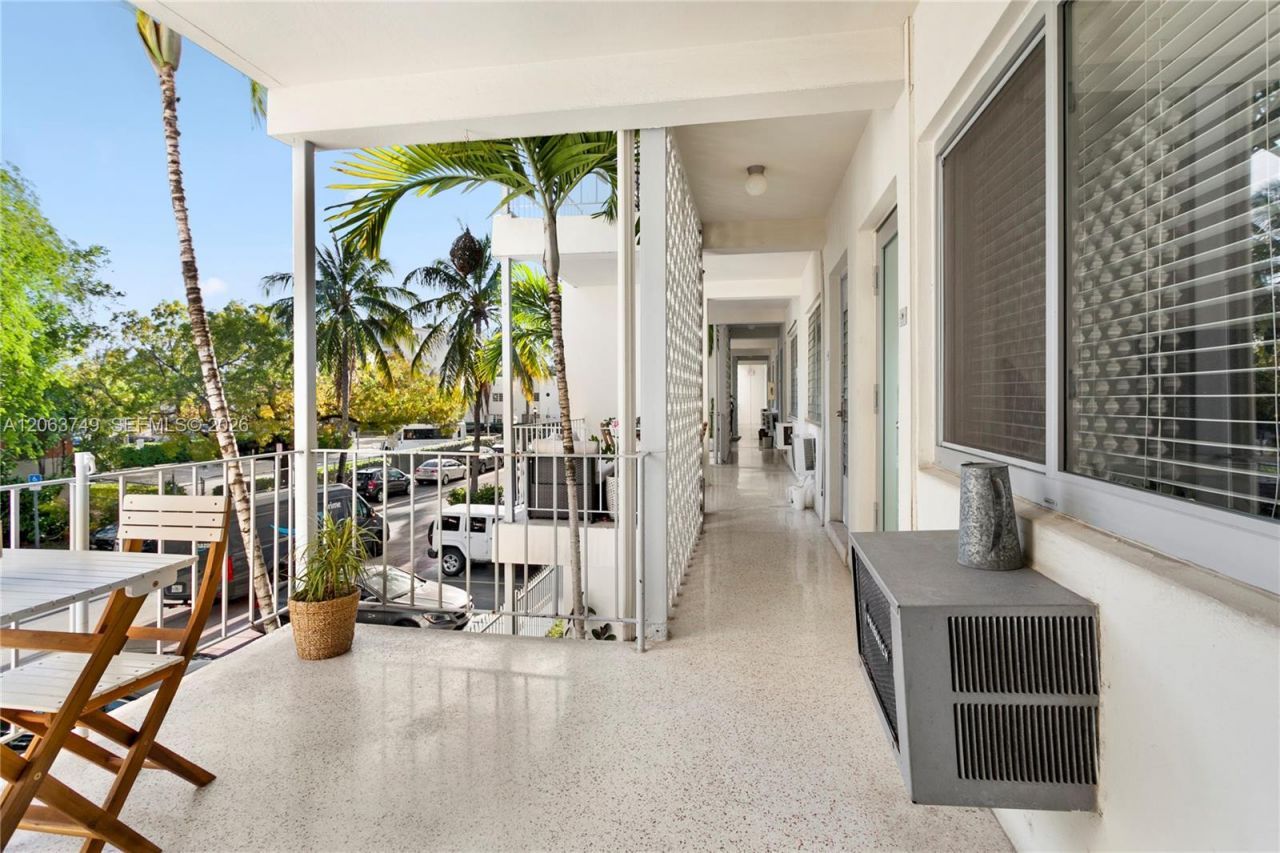 641 Espanola Way , Unit 24, Miami Beach, FL 33139 Photo