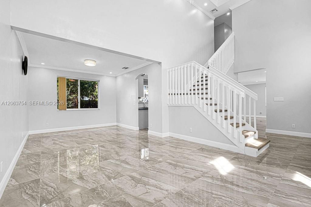 1623 E Harmony Lake Cir, Davie, FL 33324 Photo