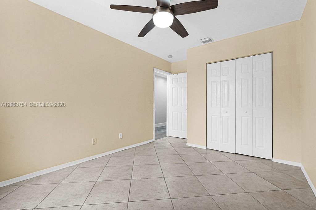 1623 E Harmony Lake Cir, Davie, FL 33324 Photo