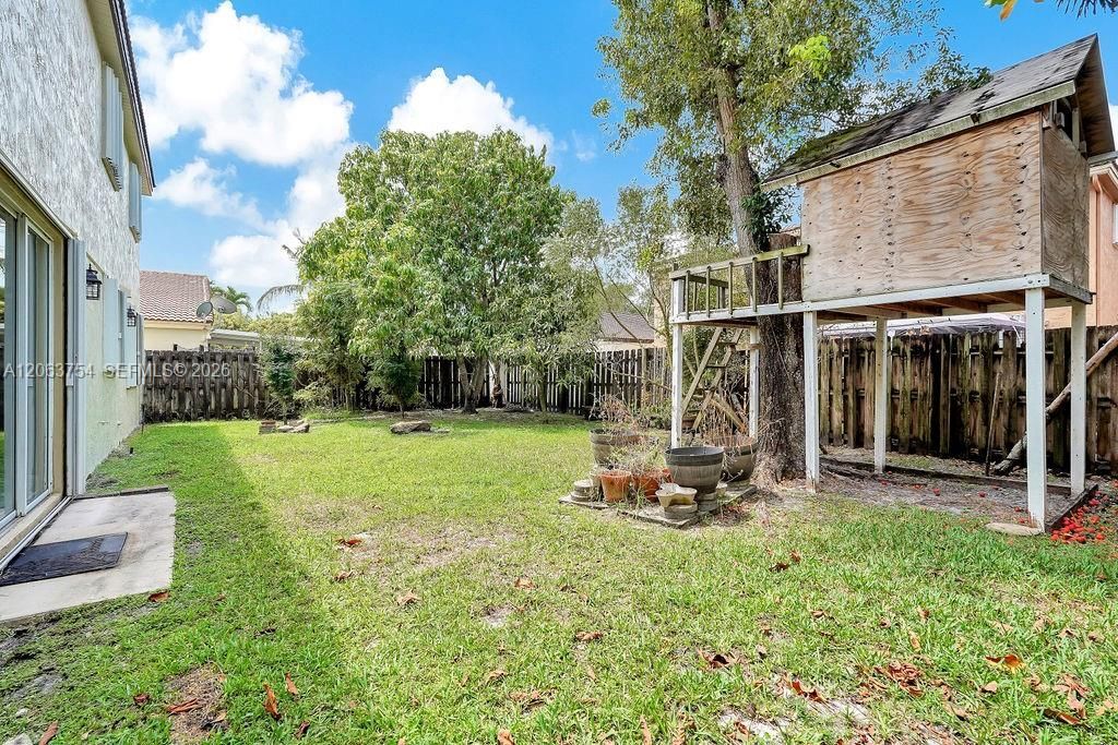 1623 E Harmony Lake Cir, Davie, FL 33324 Photo