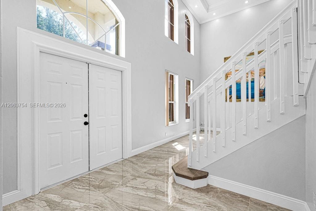 1623 E Harmony Lake Cir, Davie, FL 33324 Photo