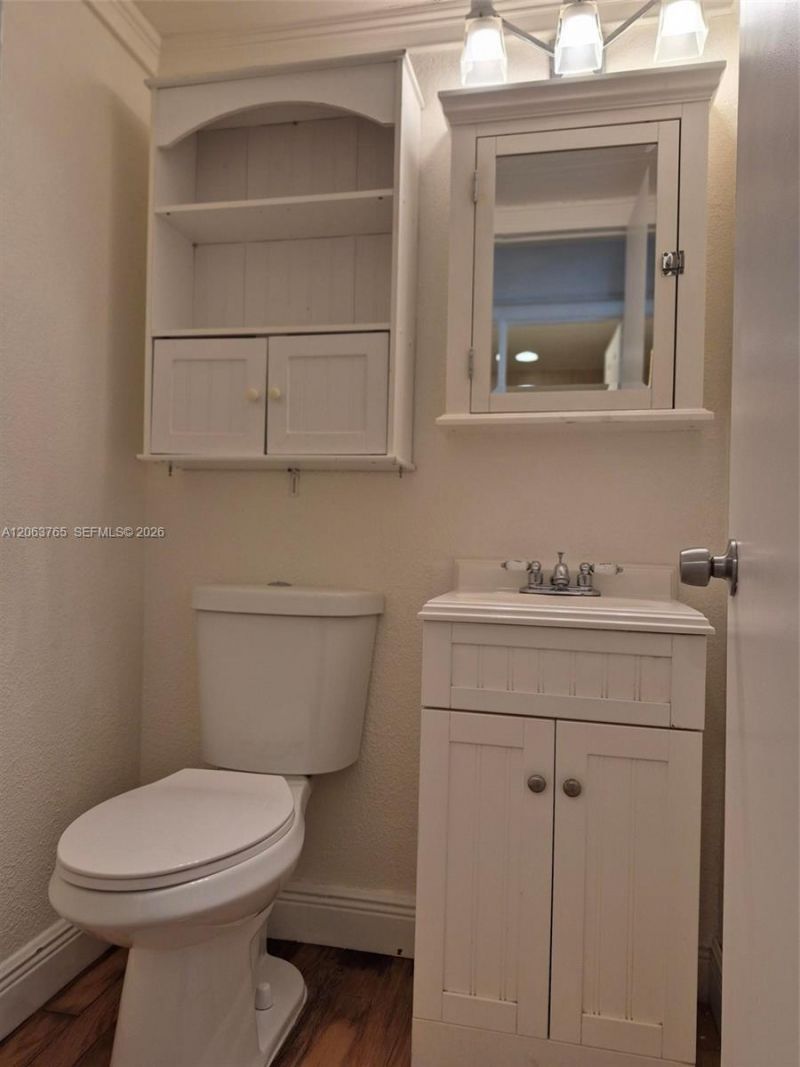 214 Wimbledon Lake Dr, Unit 57, Plantation, FL 33324 Photo