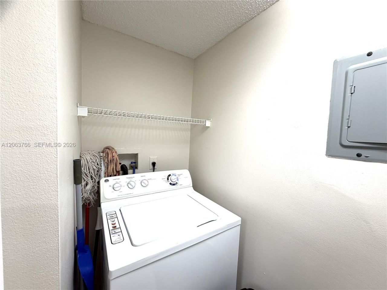 5045 Wiles Rd, Unit 201, Coconut Creek, FL 33073 Photo