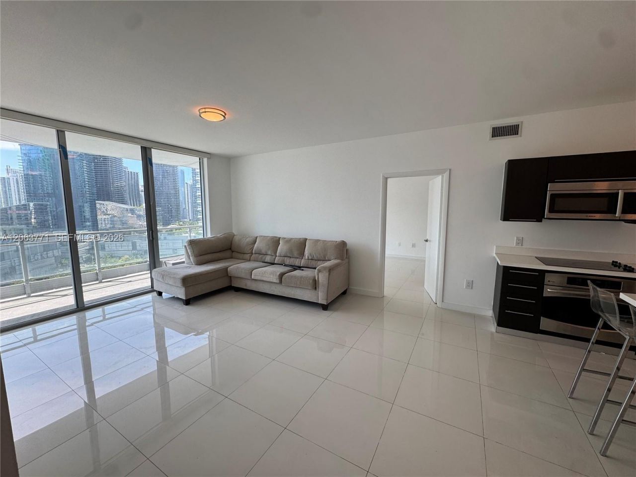 90 SW 3rd St, Unit 2314, Miami, FL 33130 Photo