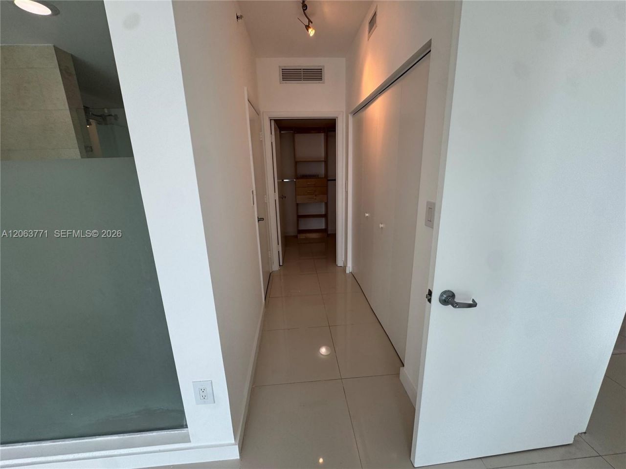 90 SW 3rd St, Unit 2314, Miami, FL 33130 Photo