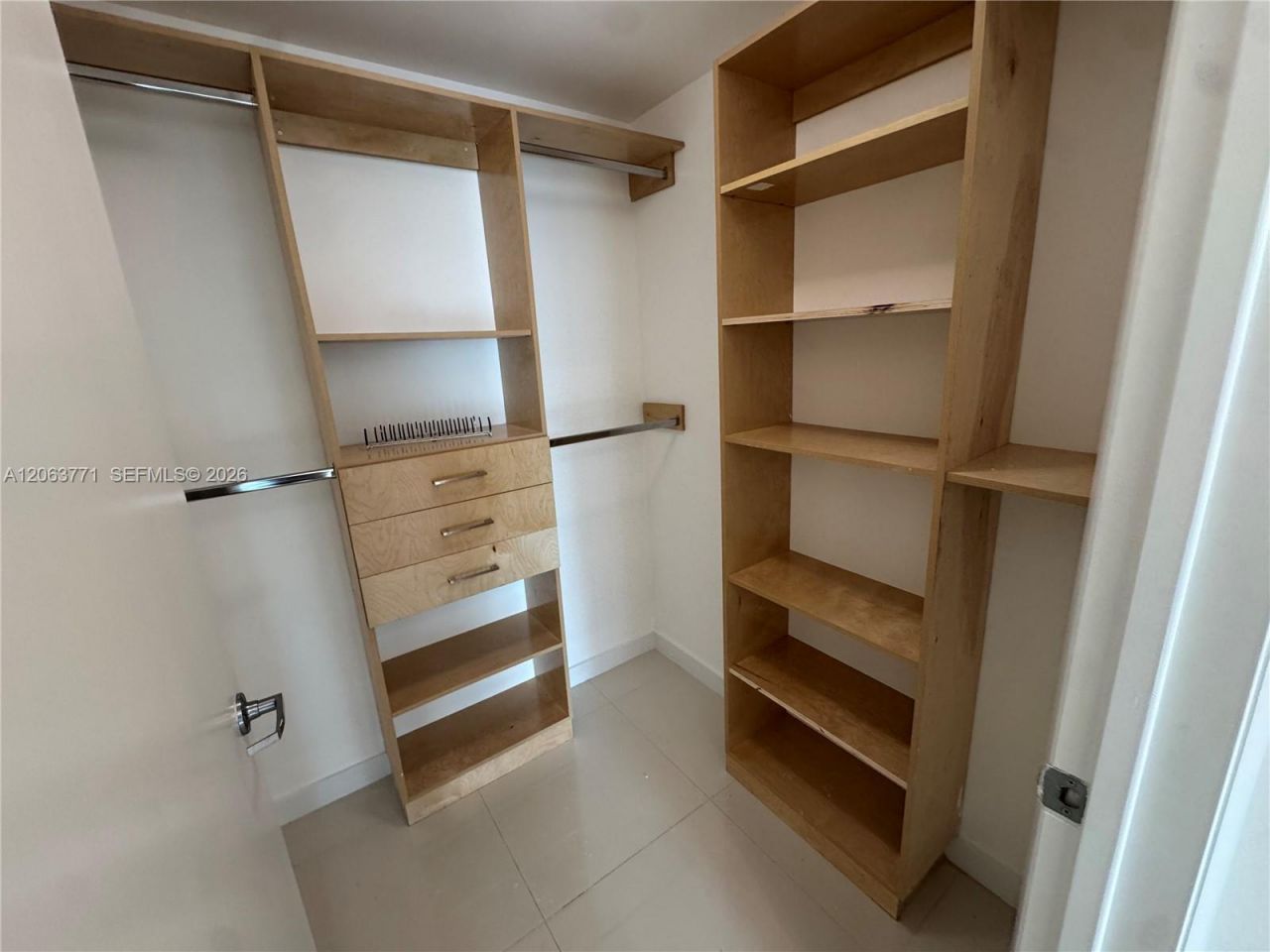 90 SW 3rd St, Unit 2314, Miami, FL 33130 Photo