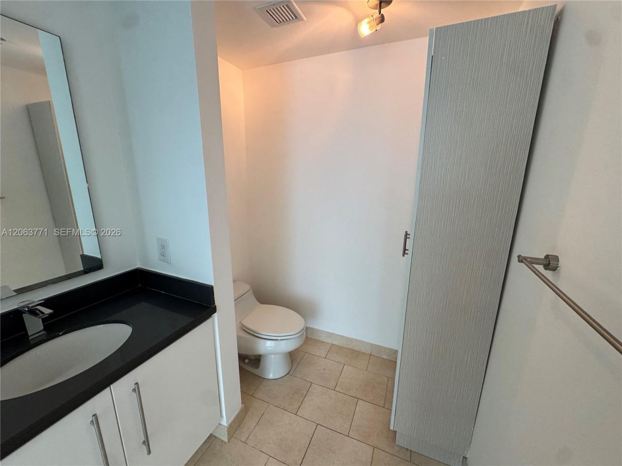 90 SW 3rd St, Unit 2314, Miami, FL 33130 Photo