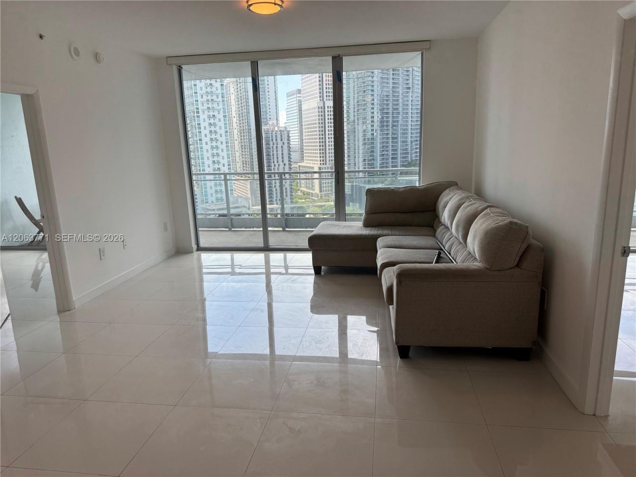 90 SW 3rd St, Unit 2314, Miami, FL 33130 Photo