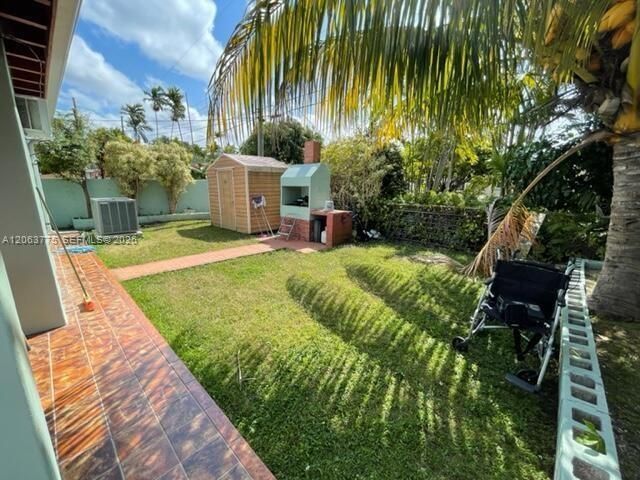 320 NW 61st Ave, Miami, FL 33126 Photo
