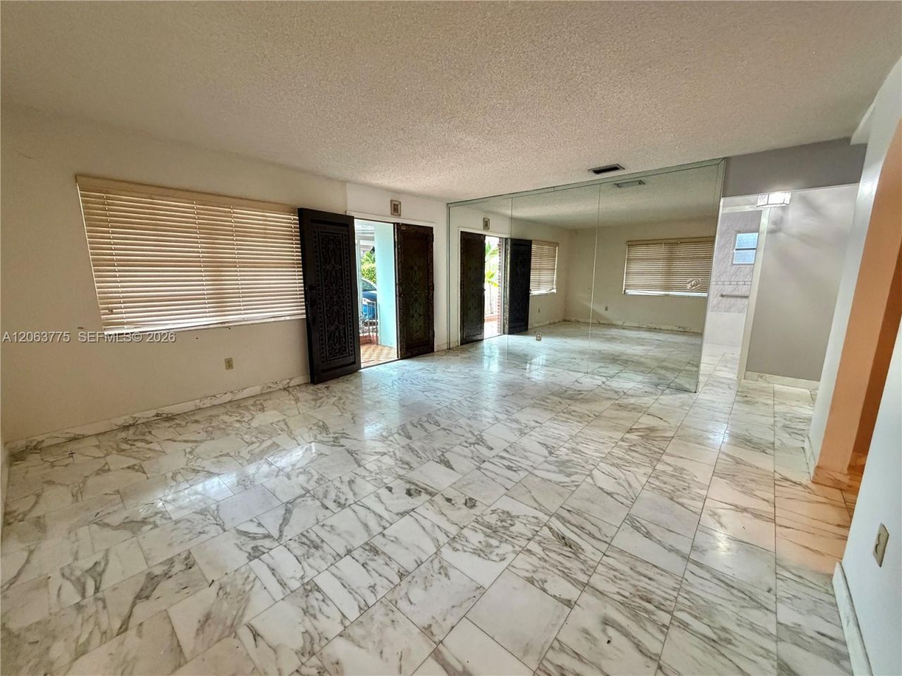 320 NW 61st Ave, Miami, FL 33126 Photo