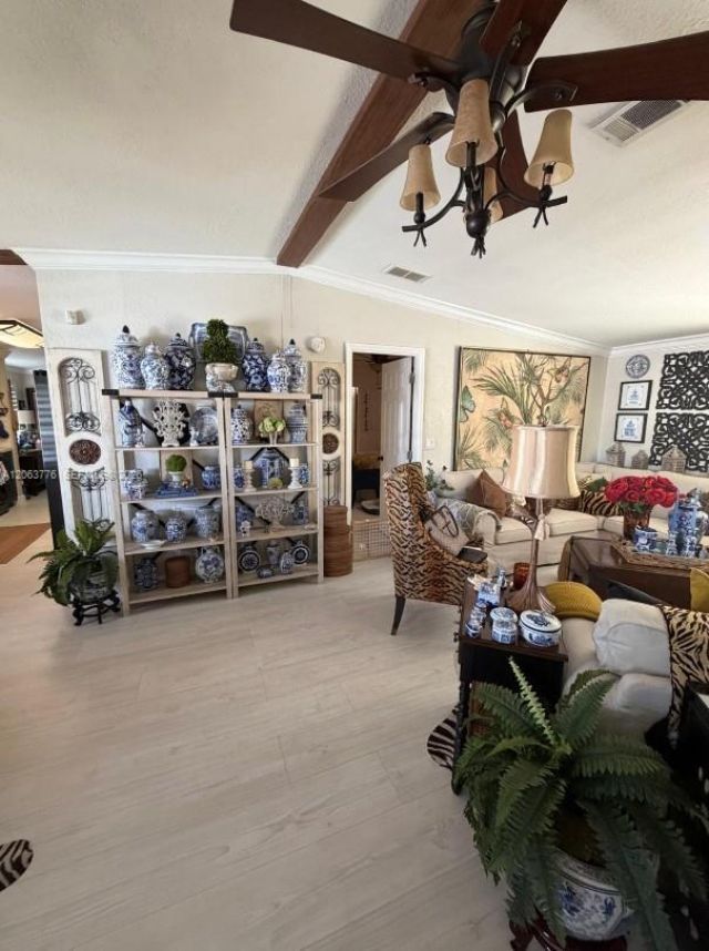 19800 SW 180 Ave Unit 570, Miami, FL 33187 Photo