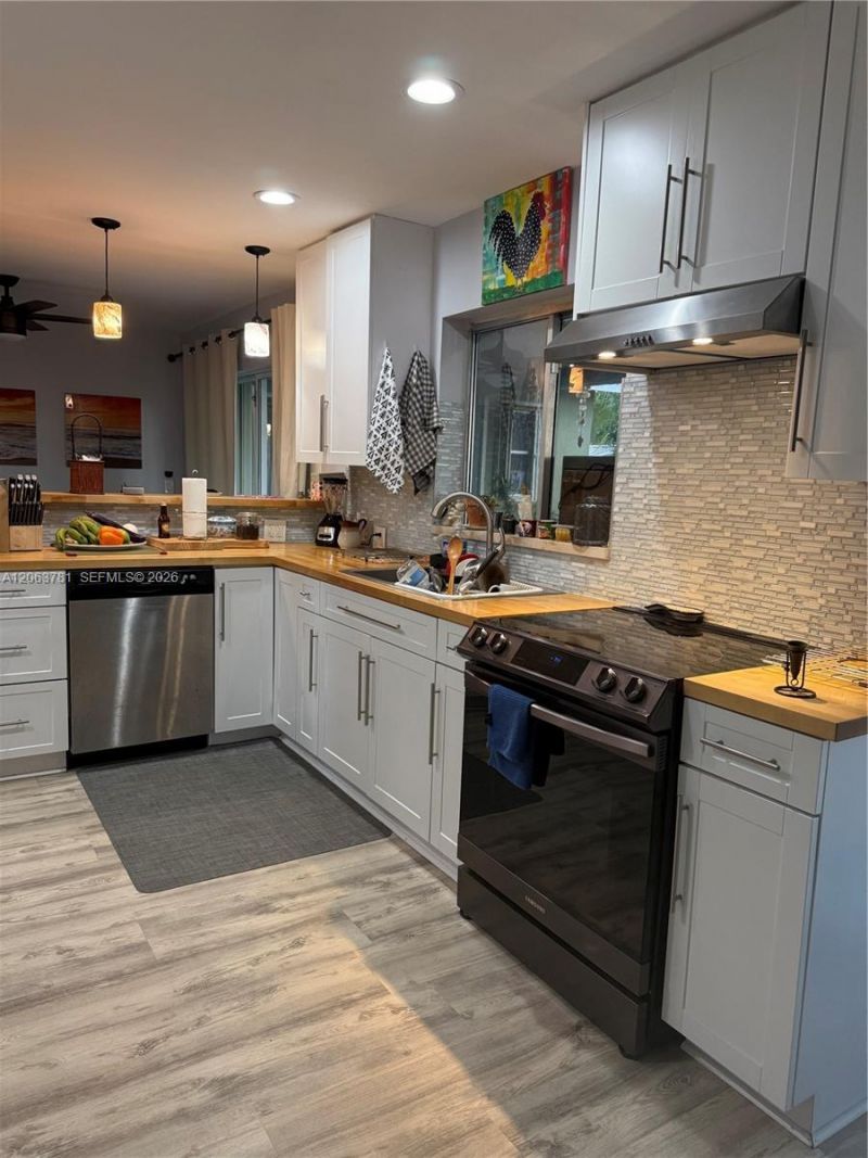 3600 NW 113th Ave, Sunrise, FL 33323 Photo