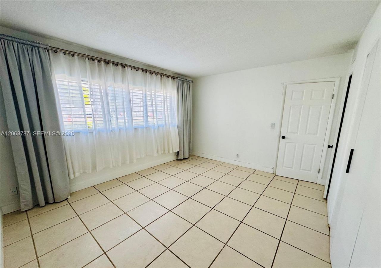 1420 Atlantic Shores Blvd, Unit 130, Hallandale Beach, FL 33009 Photo