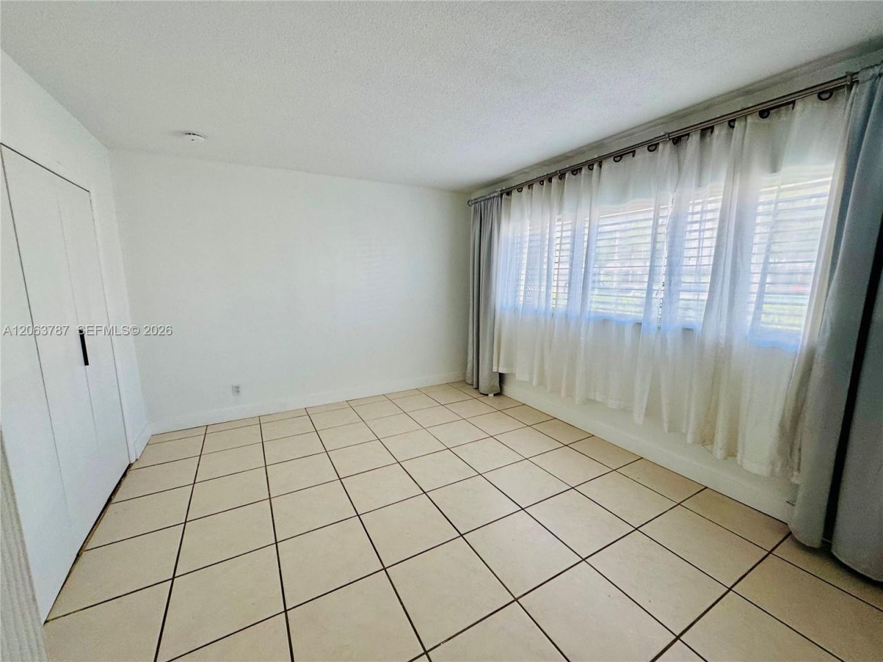 1420 Atlantic Shores Blvd, Unit 130, Hallandale Beach, FL 33009 Photo