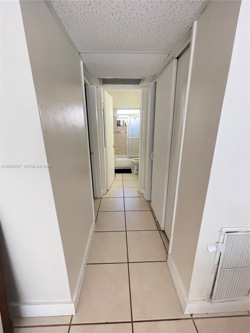 1420 Atlantic Shores Blvd, Unit 130, Hallandale Beach, FL 33009 Photo