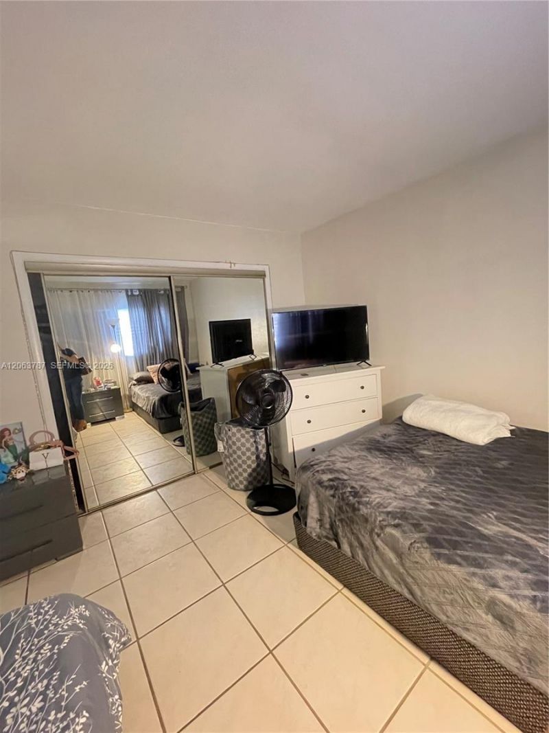 1420 Atlantic Shores Blvd, Unit 130, Hallandale Beach, FL 33009 Photo