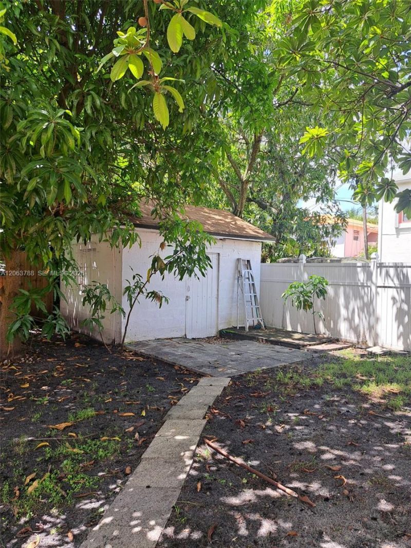 3062 SW 14th St , Miami, FL 33145 Photo