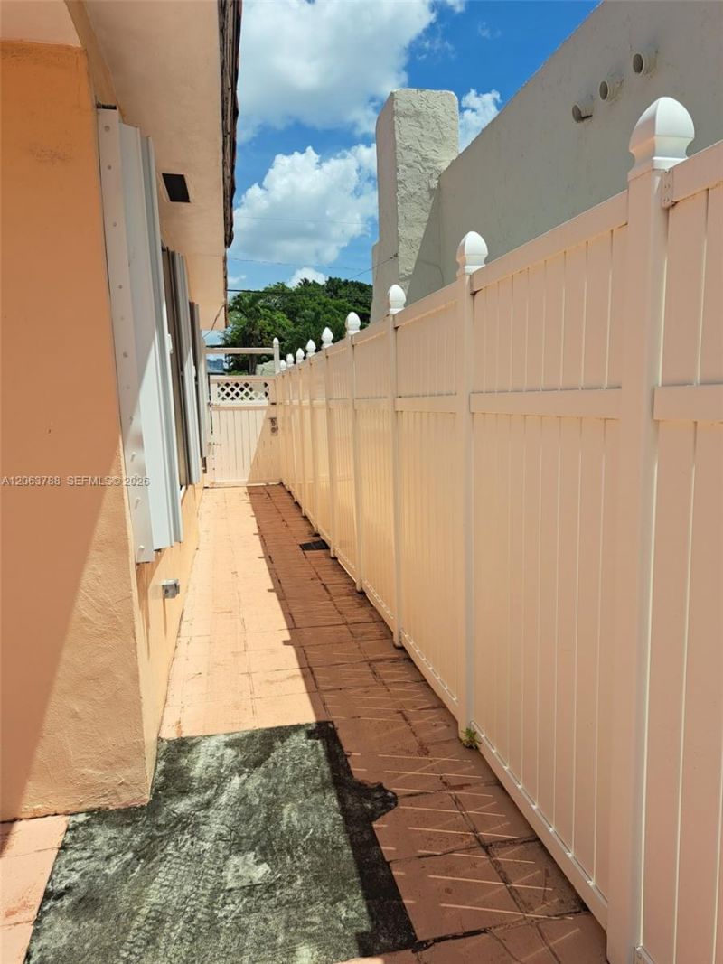 3062 SW 14th St , Miami, FL 33145 Photo