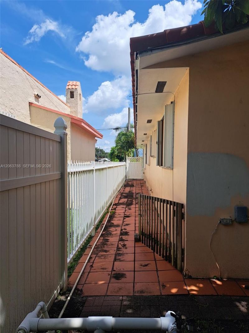 3062 SW 14th St , Miami, FL 33145 Photo