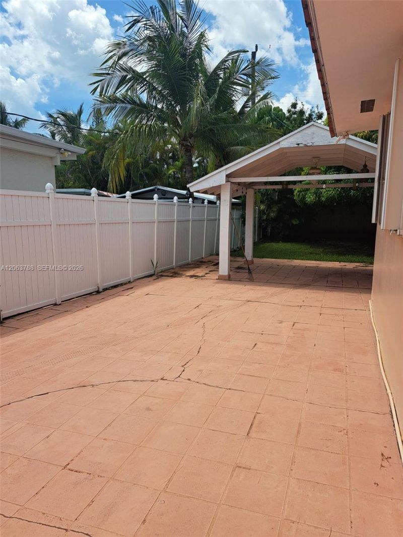 3062 SW 14th St , Miami, FL 33145 Photo