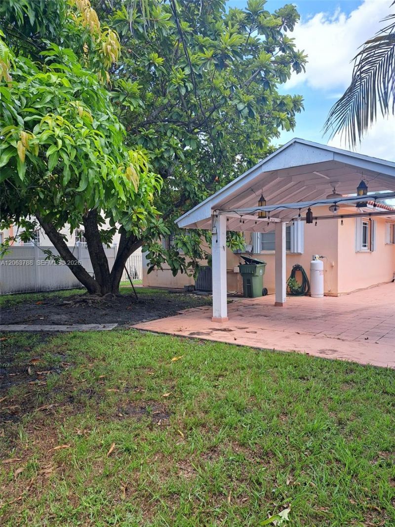 3062 SW 14th St , Miami, FL 33145 Photo