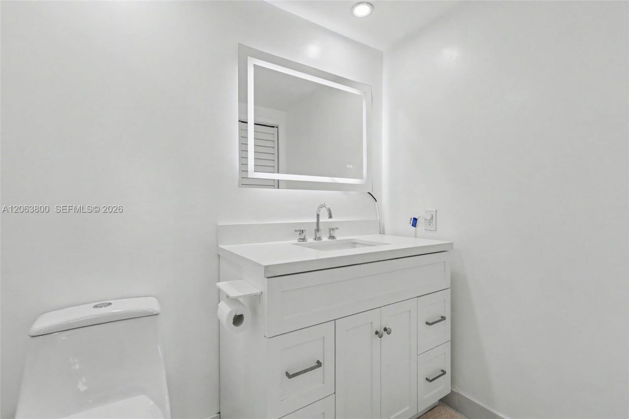 4400 Hillcrest Dr , Unit 1005A, Hollywood, FL 33021 Photo