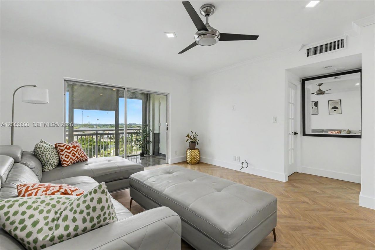 4400 Hillcrest Dr , Unit 1005A, Hollywood, FL 33021 Photo