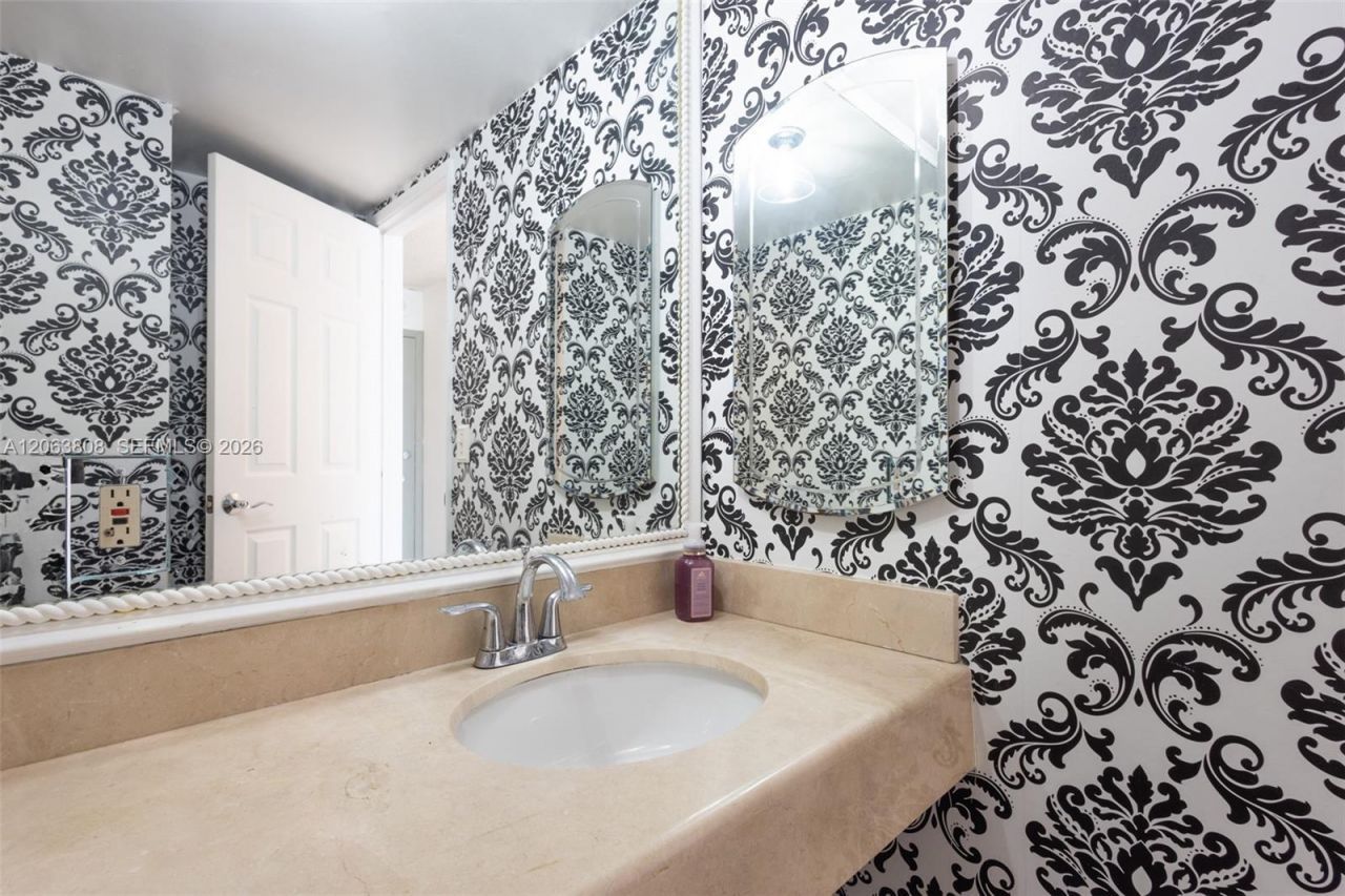 6770 Indian Creek Dr , Unit 7B, Miami Beach, FL 33141 Photo