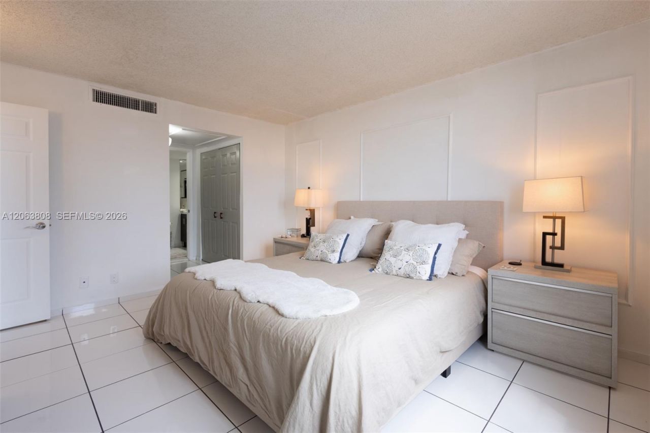 6770 Indian Creek Dr , Unit 7B, Miami Beach, FL 33141 Photo