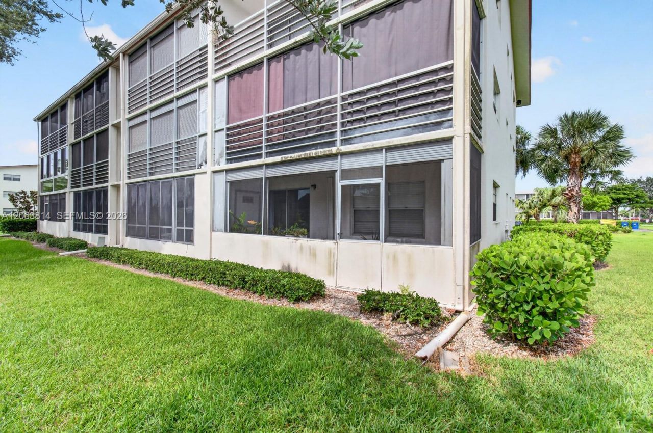 14 Preston , Unit A, Boca Raton, FL 33434 Photo