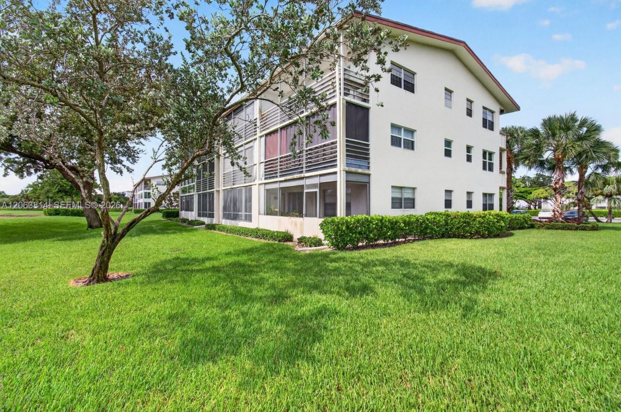 14 Preston , Unit A, Boca Raton, FL 33434 Photo