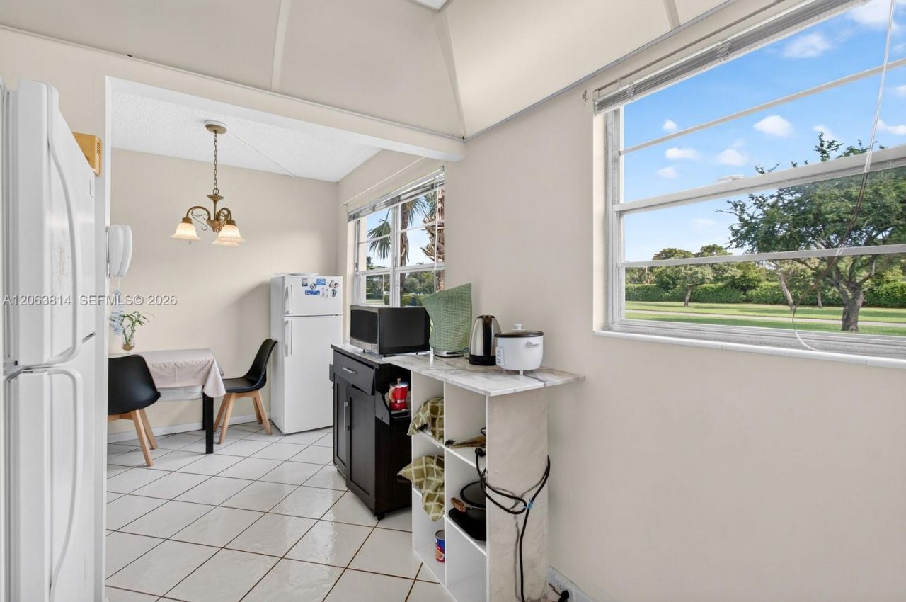 14 Preston , Unit A, Boca Raton, FL 33434 Photo