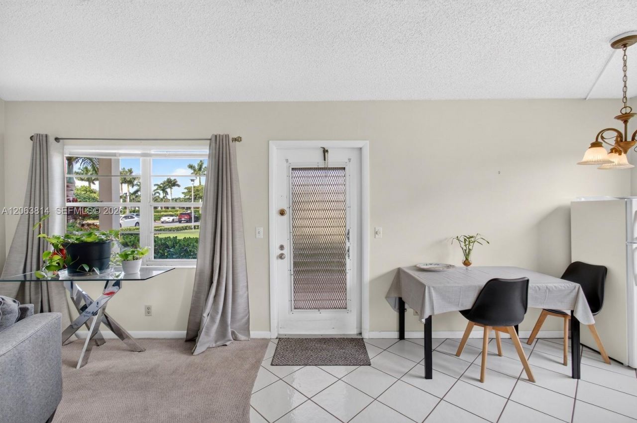 14 Preston , Unit A, Boca Raton, FL 33434 Photo